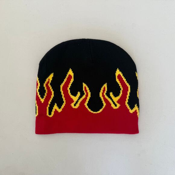 grunge gothic punk flame black and red beanie - Picture 5 of 6